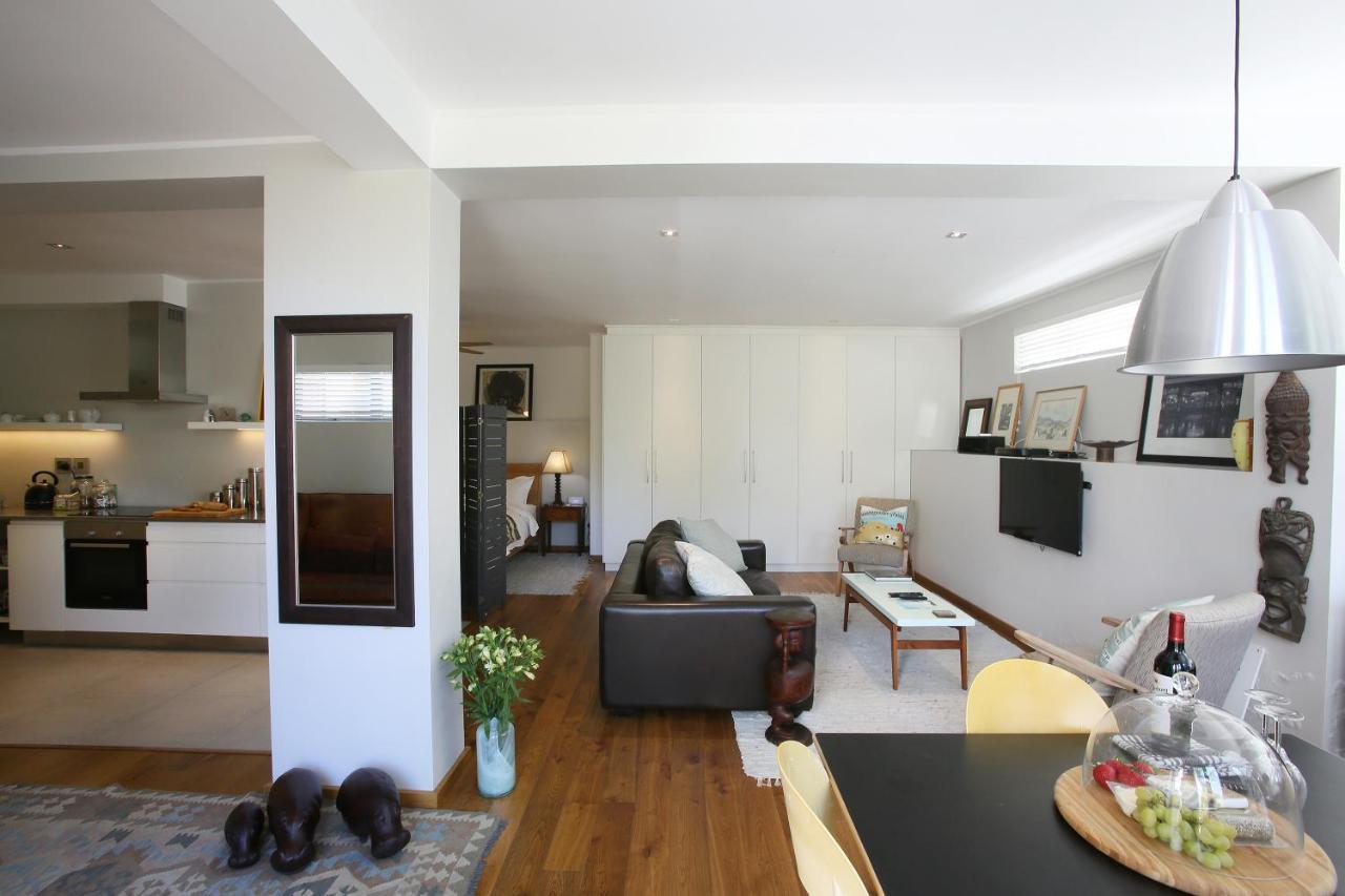 Basement On Bath Apartment Cape Town